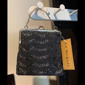 La Regale Beaded clutch/handbag